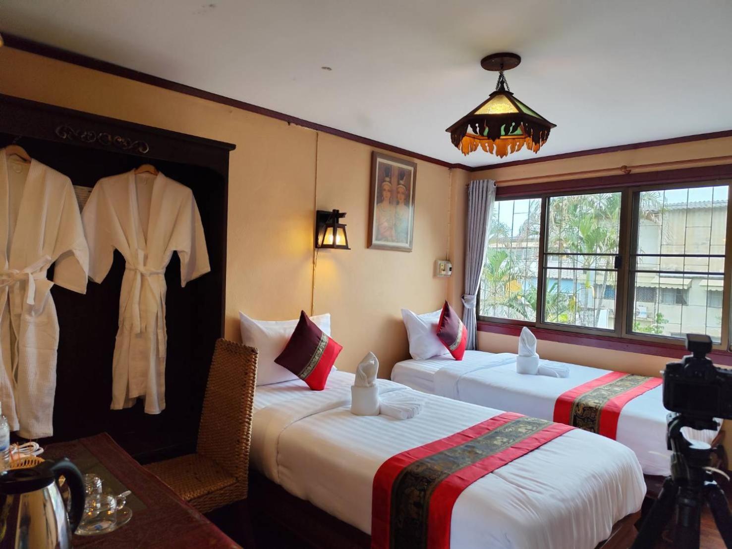 Hotel S.K. House 1 à Chiang Mai Extérieur photo